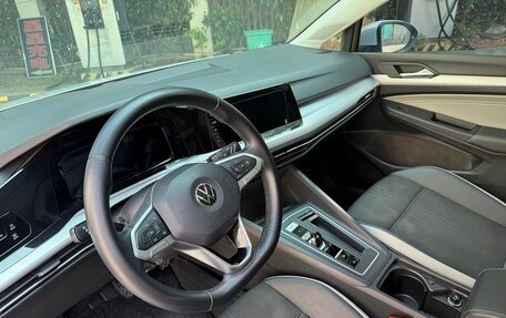 Volkswagen Golf VIII, 2021 год, 1 610 000 рублей, 7 фотография