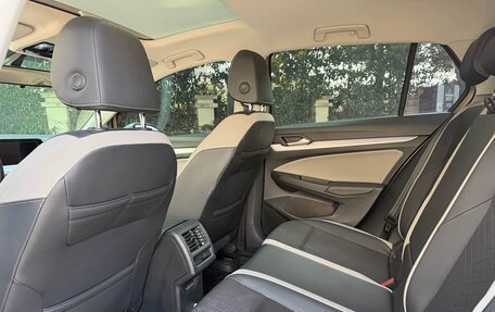 Volkswagen Golf VIII, 2021 год, 1 610 000 рублей, 8 фотография