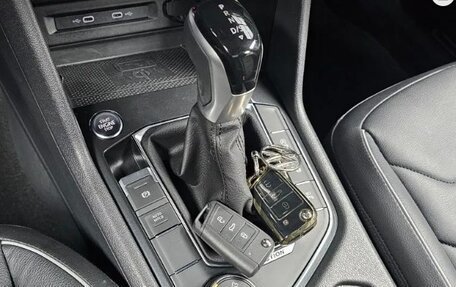 Volkswagen Tiguan II, 2022 год, 4 200 000 рублей, 9 фотография