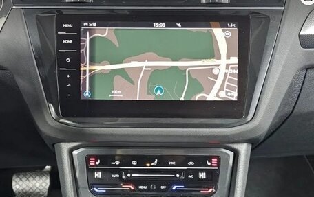 Volkswagen Tiguan II, 2022 год, 4 200 000 рублей, 15 фотография