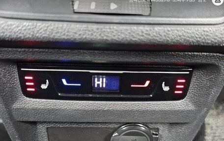 Volkswagen Tiguan II, 2022 год, 4 200 000 рублей, 17 фотография