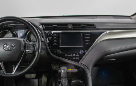 Toyota Camry, 2020 год, 2 830 000 рублей, 13 фотография