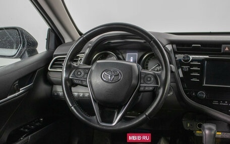 Toyota Camry, 2020 год, 2 830 000 рублей, 14 фотография