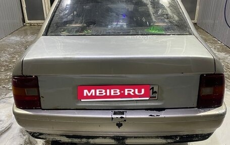 Opel Vectra A, 1990 год, 97 000 рублей, 2 фотография