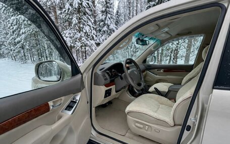 Toyota Land Cruiser Prado 120 рестайлинг, 2005 год, 2 450 000 рублей, 7 фотография