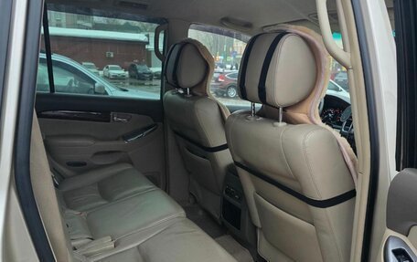 Toyota Land Cruiser Prado 120 рестайлинг, 2005 год, 2 450 000 рублей, 8 фотография