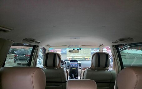 Toyota Land Cruiser Prado 120 рестайлинг, 2005 год, 2 450 000 рублей, 10 фотография