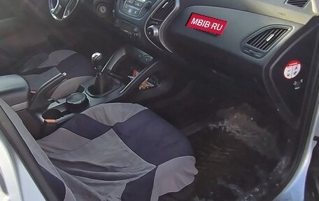 Hyundai ix35 I рестайлинг, 2015 год, 1 700 000 рублей, 8 фотография