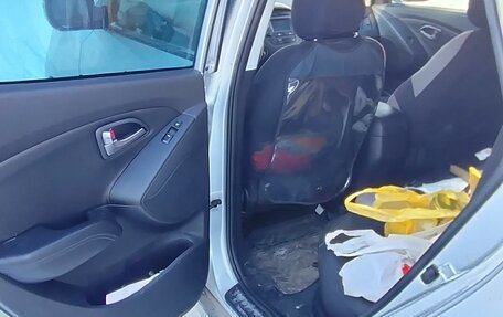 Hyundai ix35 I рестайлинг, 2015 год, 1 700 000 рублей, 10 фотография