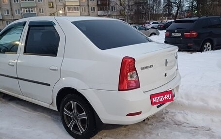Renault Logan I, 2013 год, 600 000 рублей, 3 фотография