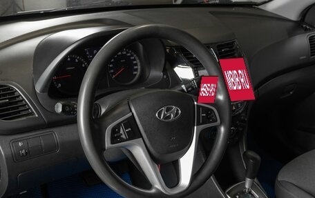 Hyundai Solaris II рестайлинг, 2013 год, 898 000 рублей, 5 фотография
