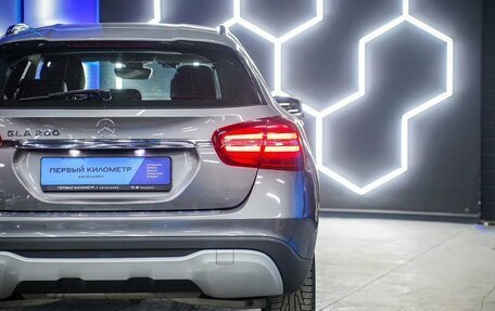 Mercedes-Benz GLA, 2018 год, 2 300 000 рублей, 23 фотография