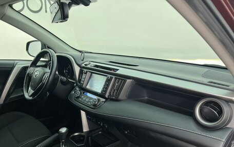 Toyota RAV4, 2018 год, 3 100 000 рублей, 15 фотография