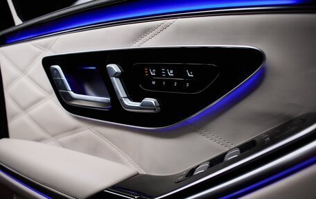 Mercedes-Benz Maybach S-Класс, 2021 год, 120 000 000 рублей, 24 фотография