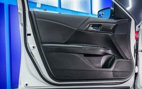 Honda Accord IX рестайлинг, 2016 год, 1 890 000 рублей, 13 фотография