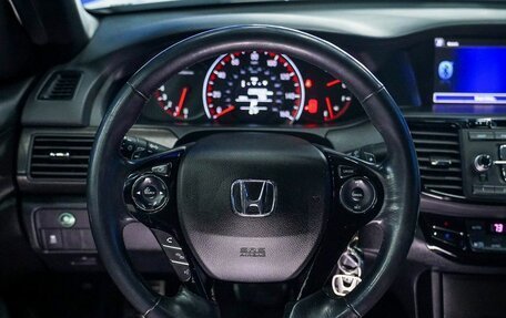 Honda Accord IX рестайлинг, 2016 год, 1 890 000 рублей, 26 фотография