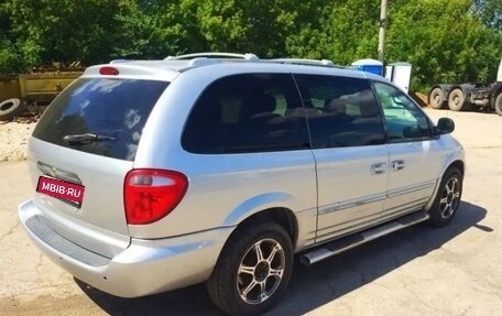 Chrysler Town & Country IV, 2002 год, 410 000 рублей, 1 фотография