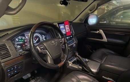 Toyota Land Cruiser 200, 2018 год, 10 500 000 рублей, 15 фотография