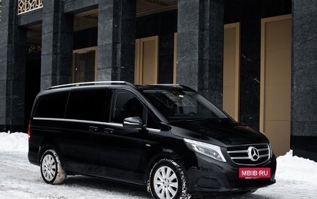 Mercedes-Benz V-Класс, 2016 год, 3 420 000 рублей, 2 фотография