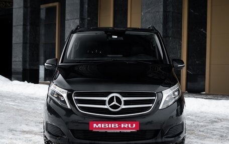 Mercedes-Benz V-Класс, 2016 год, 3 420 000 рублей, 6 фотография