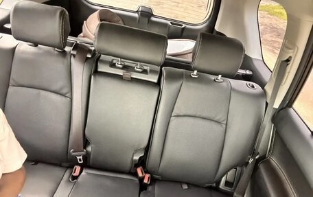 Toyota Land Cruiser Prado 150 рестайлинг 2, 2016 год, 4 250 000 рублей, 4 фотография