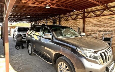 Toyota Land Cruiser Prado 150 рестайлинг 2, 2016 год, 4 250 000 рублей, 6 фотография