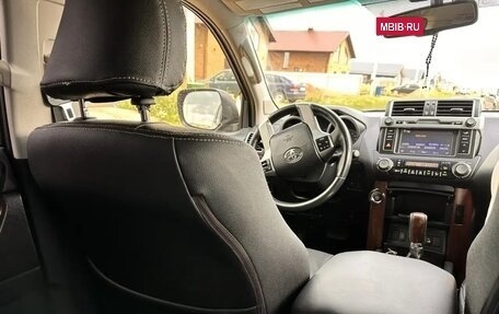 Toyota Land Cruiser Prado 150 рестайлинг 2, 2016 год, 4 250 000 рублей, 3 фотография