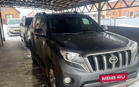 Toyota Land Cruiser Prado 150 рестайлинг 2, 2016 год, 4 250 000 рублей, 7 фотография