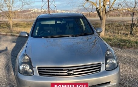 Nissan Skyline, 2002 год, 540 000 рублей, 3 фотография