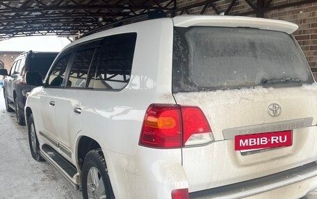 Toyota Land Cruiser 200, 2014 год, 4 500 000 рублей, 3 фотография