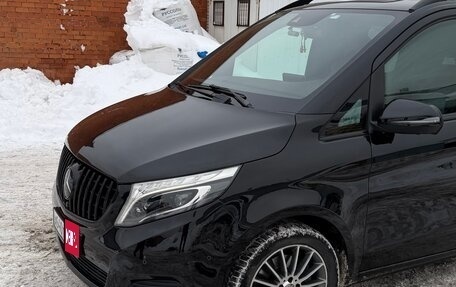 Mercedes-Benz V-Класс, 2016 год, 4 600 000 рублей, 2 фотография