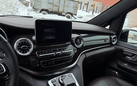 Mercedes-Benz V-Класс, 2016 год, 4 600 000 рублей, 11 фотография