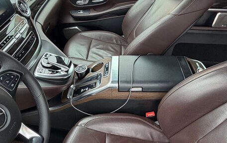 Mercedes-Benz V-Класс, 2016 год, 4 600 000 рублей, 12 фотография