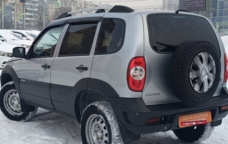Chevrolet Niva I рестайлинг, 2018 год, 630 000 рублей, 5 фотография