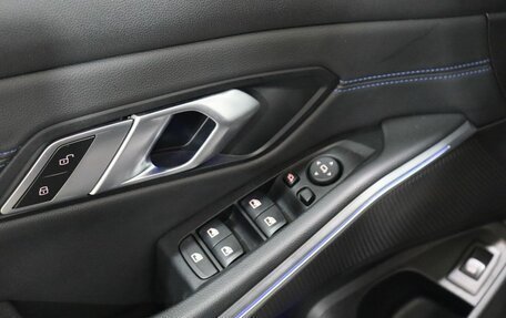 BMW 3 серия, 2020 год, 3 790 000 рублей, 12 фотография