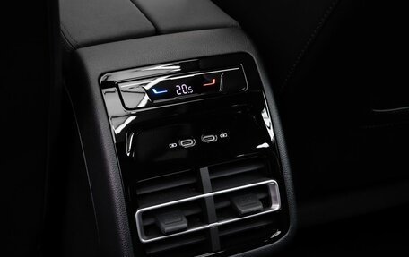 Volkswagen Tiguan, 2025 год, 4 849 000 рублей, 18 фотография