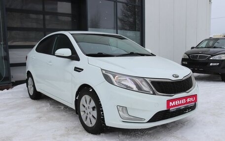 KIA Rio III рестайлинг, 2014 год, 859 000 рублей, 7 фотография