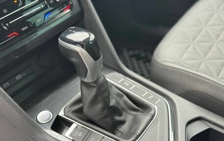 Volkswagen Tiguan II, 2020 год, 3 300 000 рублей, 19 фотография