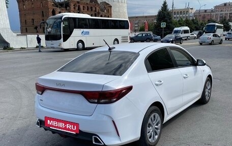 KIA Rio IV, 2021 год, 1 700 000 рублей, 2 фотография