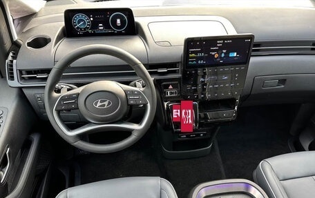 Hyundai Staria, 2025 год, 6 500 000 рублей, 13 фотография