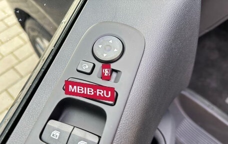 Hyundai Staria, 2025 год, 6 500 000 рублей, 24 фотография