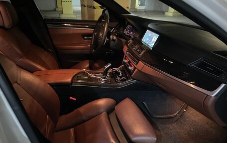 BMW 5 серия, 2011 год, 1 850 000 рублей, 11 фотография