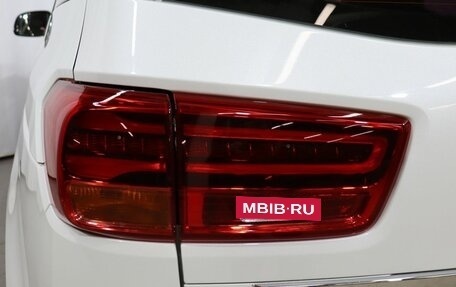 KIA Carnival III, 2018 год, 2 390 000 рублей, 23 фотография