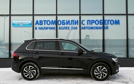 Volkswagen Tiguan II, 2018 год, 2 915 000 рублей, 6 фотография