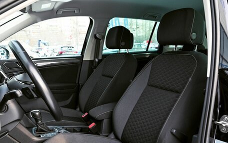 Volkswagen Tiguan II, 2018 год, 2 915 000 рублей, 9 фотография