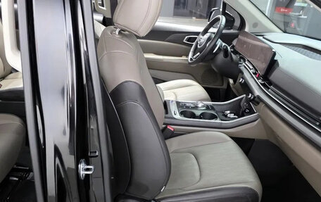 KIA Carnival, 2024 год, 5 780 000 рублей, 8 фотография