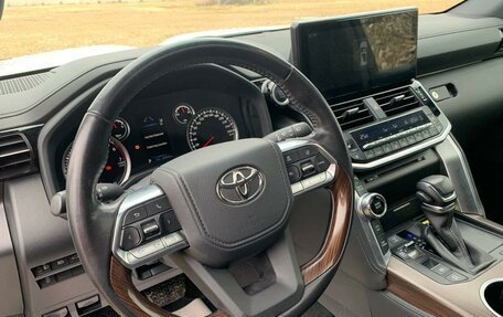 Toyota Land Cruiser, 2022 год, 13 100 000 рублей, 6 фотография