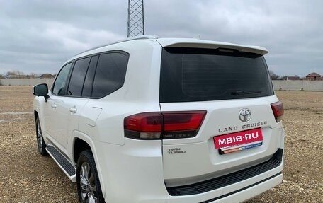 Toyota Land Cruiser, 2022 год, 13 100 000 рублей, 4 фотография