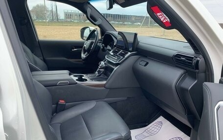 Toyota Land Cruiser, 2022 год, 13 100 000 рублей, 13 фотография