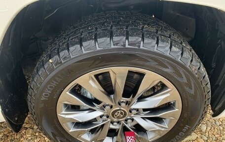Toyota Land Cruiser, 2022 год, 13 100 000 рублей, 17 фотография